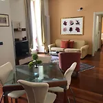 Loger Confort & 4* Turin