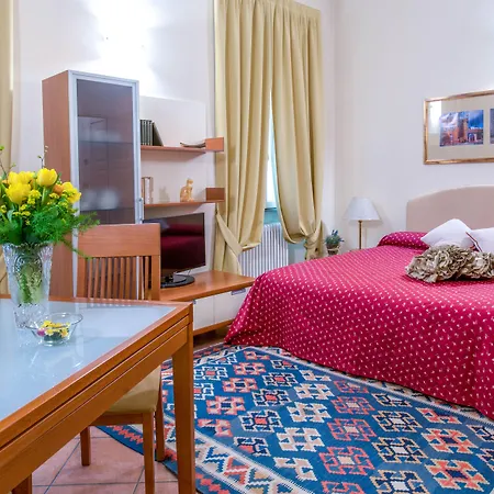 Loger Confort & 4* Turin