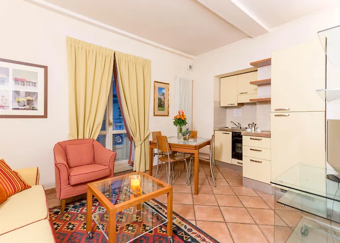 Loger Confort & Ξενοδοχείο με διαμερίσματα 4*